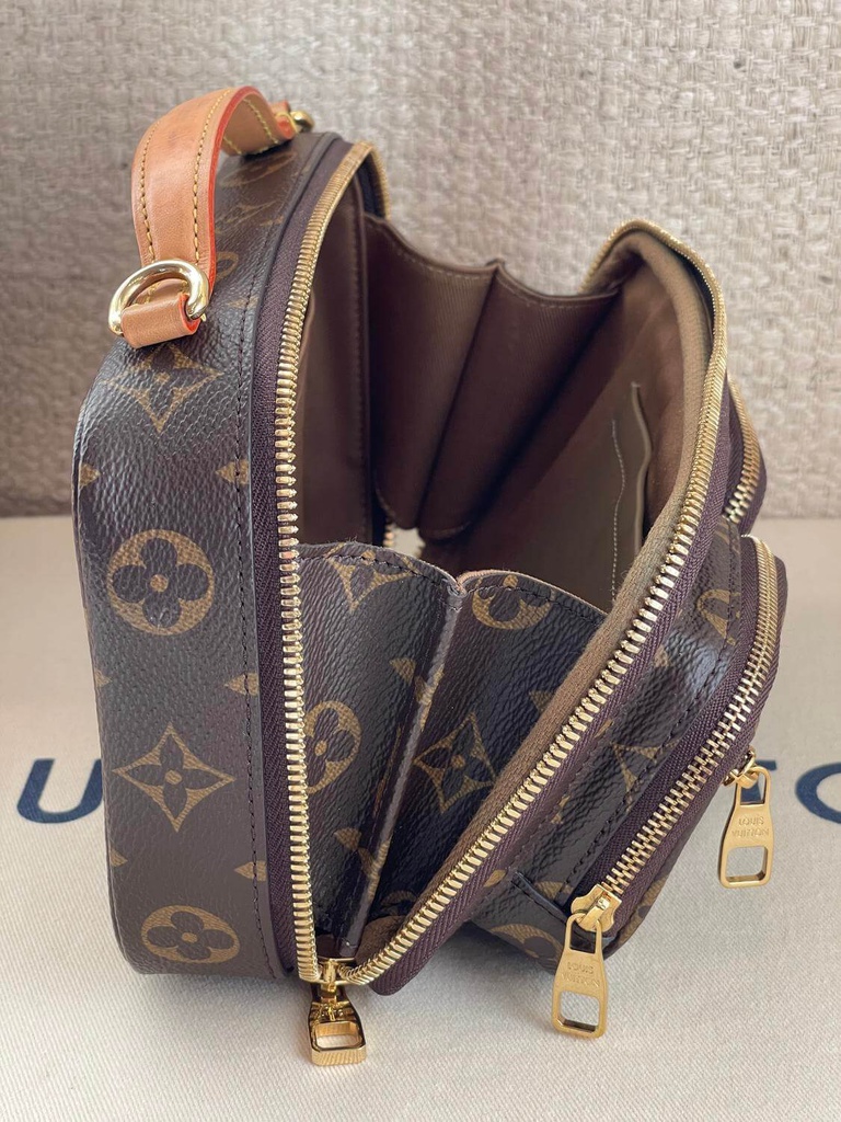 100 Original Louis Vuitton Utility Crossbody Monogram Preloved